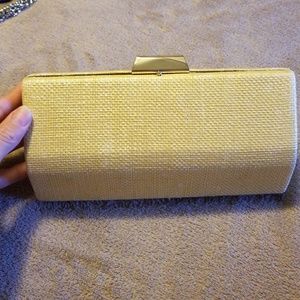 White house black market clutch